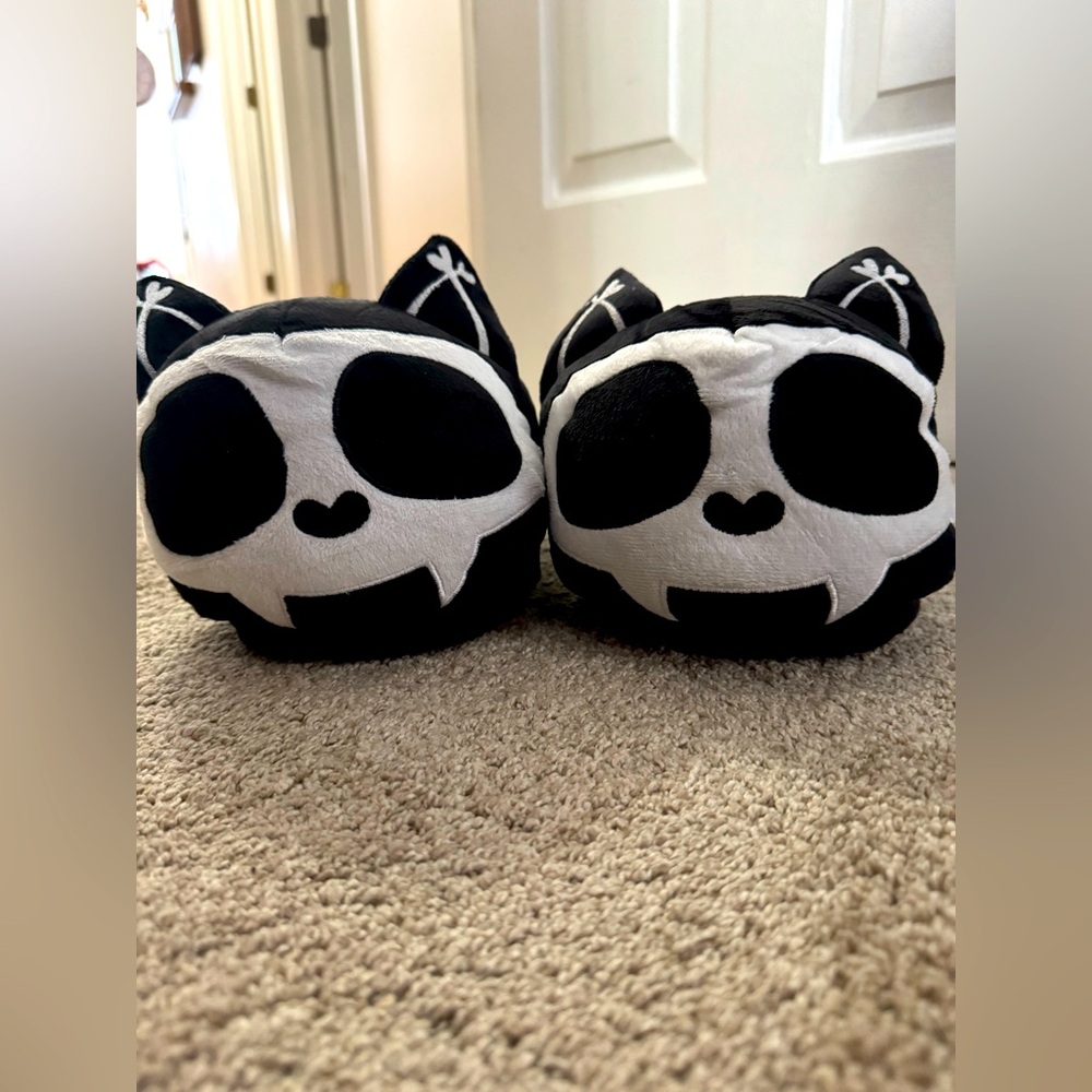 Vampire Cat Slippers! 😻🧛‍♀️